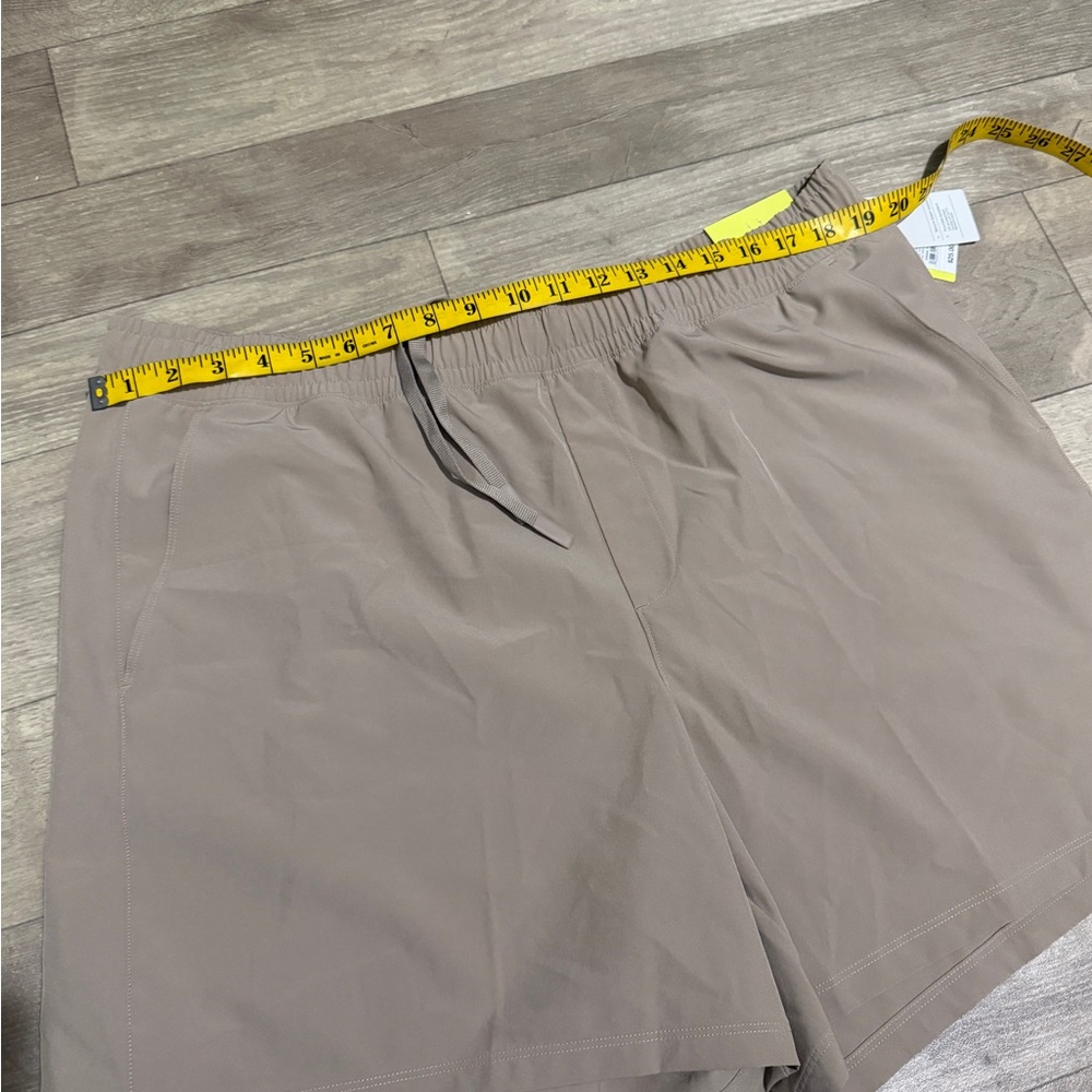 All in Motion Men's Pull On Elastic Waist Hybrid Shorts 6" Inseam Tan Size XL - Picture 7 of 10